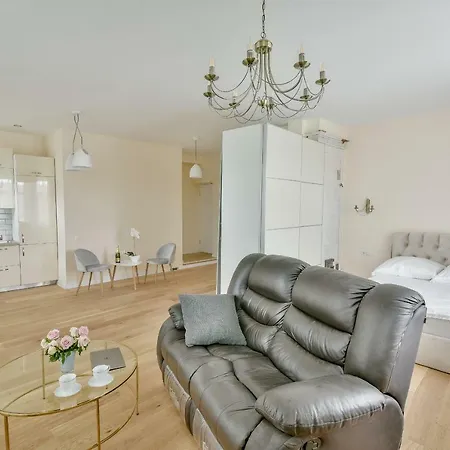 Smart By Old Town Apartment