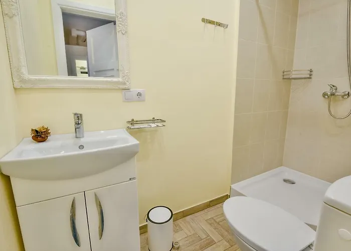 Smart By Old Town Apartment